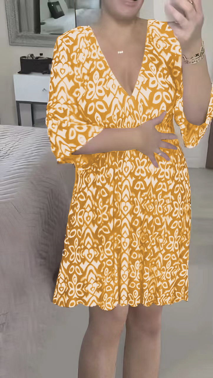 👗Mini suknelė su V formos iškirpte