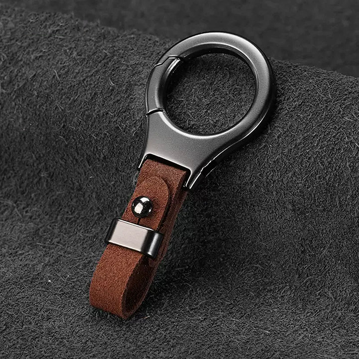 Ζεστές εκπτώσεις ✨50% ΕΚΠΤΩΣΗ ✨Απλό μπρελόκ με σουέτ και λογότυπο αυτοκινήτου-GR