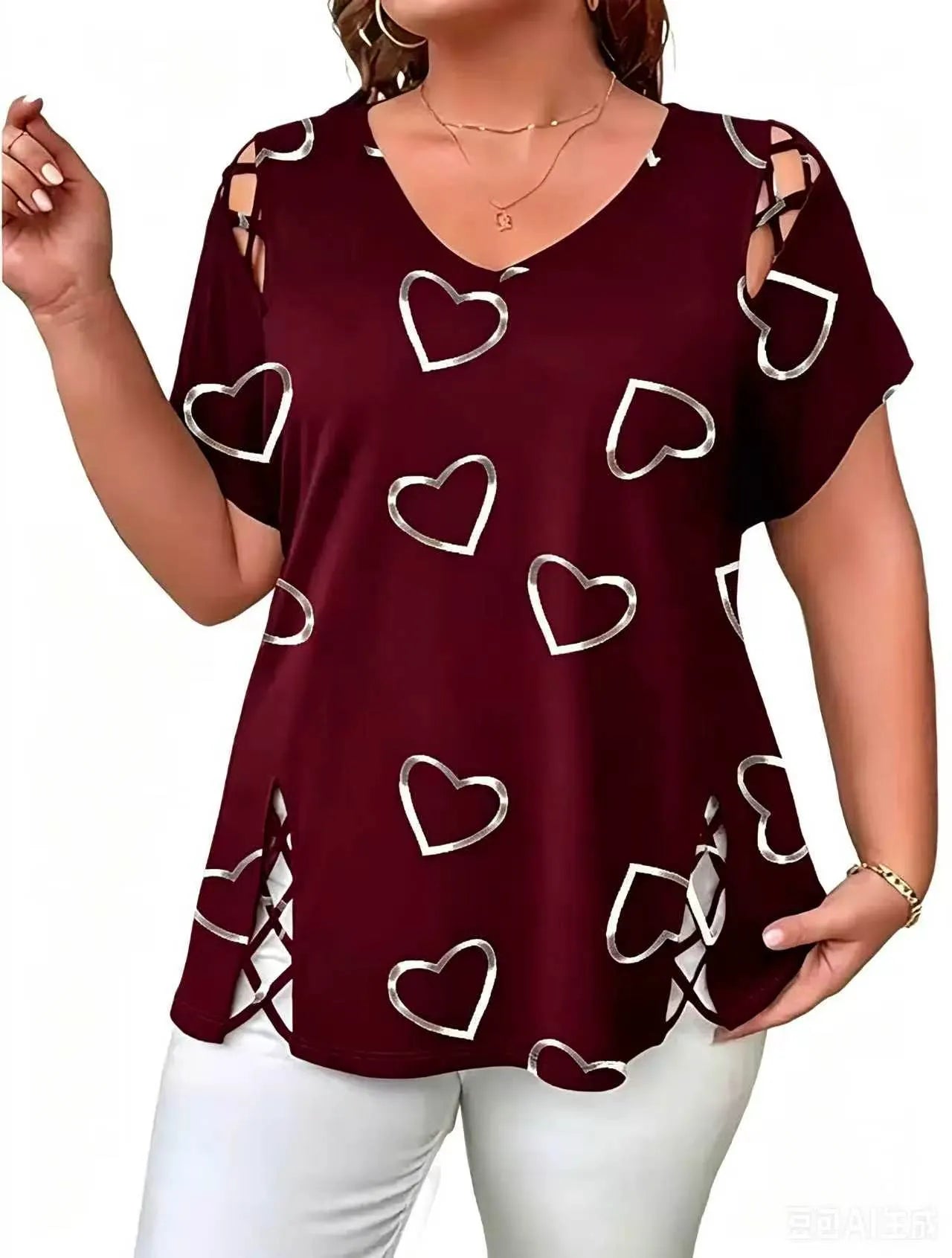 👗🌸Women's summer blouse with V-neck and print — soft, elegant🌟