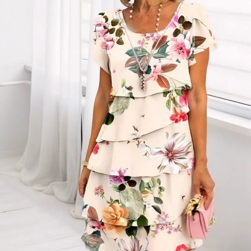 Elegancka sukienka kaskadowa w kwiaty