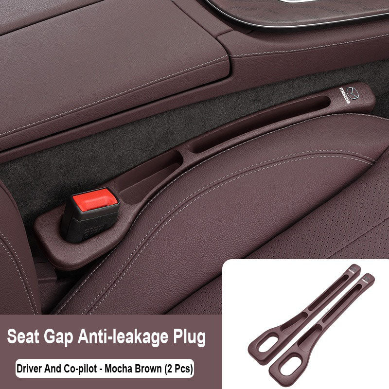 Korek uszczelniający szczelinę między siedzeniami w samochodzie