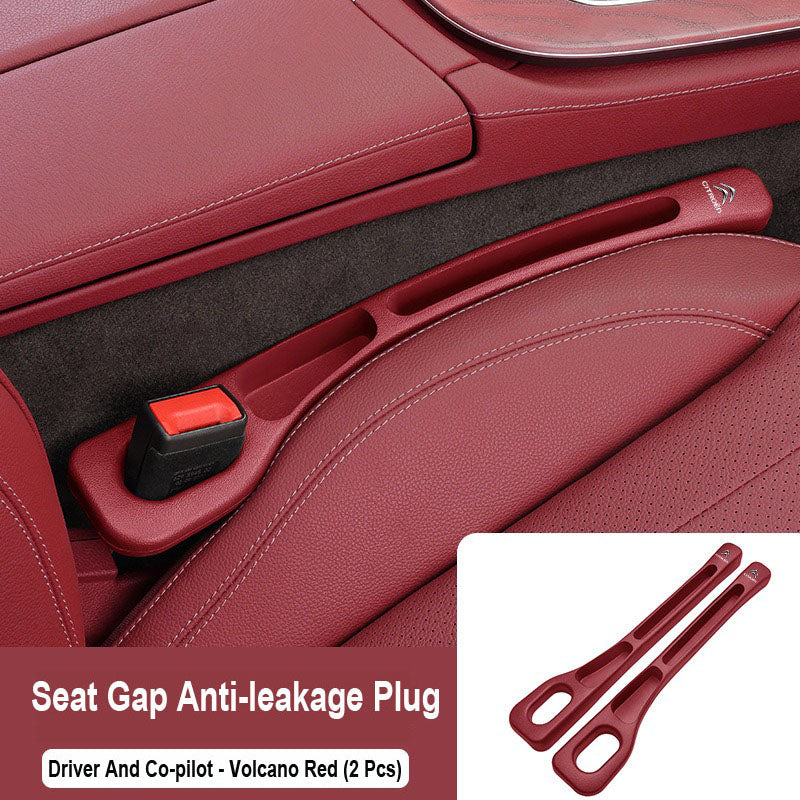 Korek uszczelniający szczelinę między siedzeniami w samochodzie