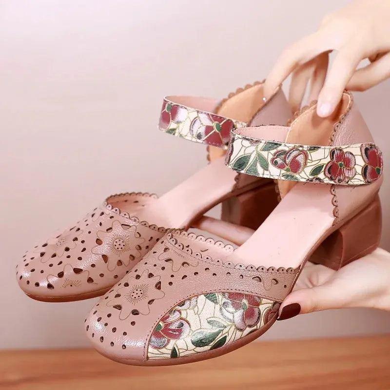 Patogūs moteriški vintažinio stiliaus sandalai-LT